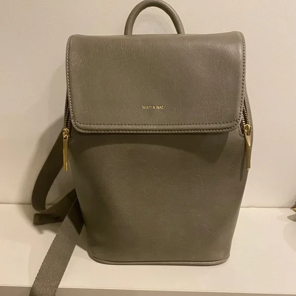 Matt and Nat mini fabi vegan leather sage backpack - Picture 3 of 6